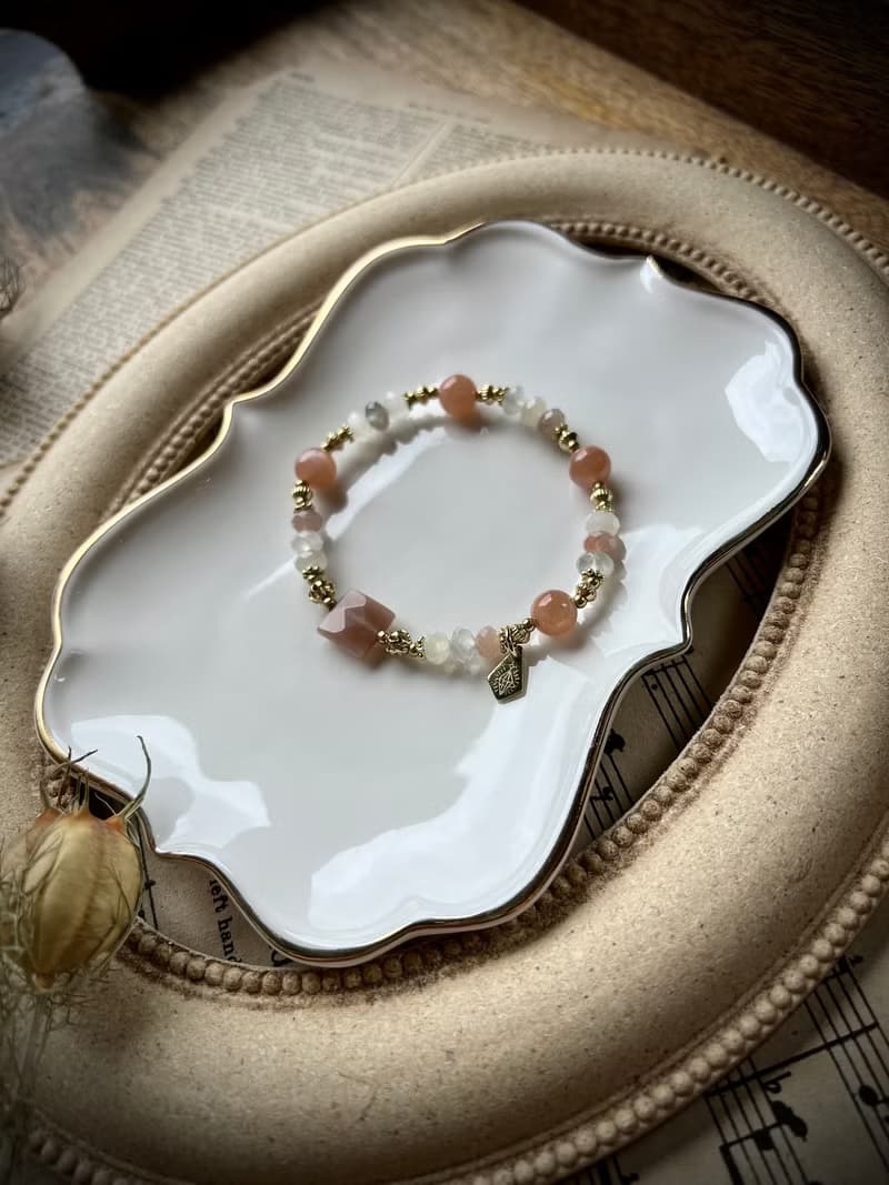 -掌心的餘溫-天然水晶手鏈/黃銅手鍊