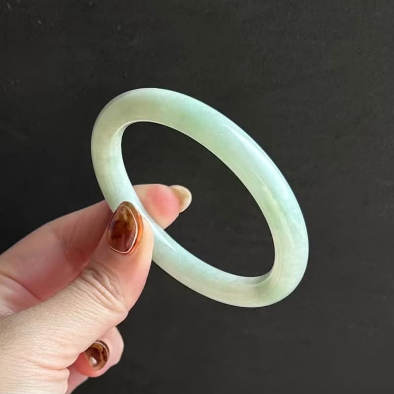 天然A貨翡翠手鐲 果綠圓條手鐲 54.9圈口