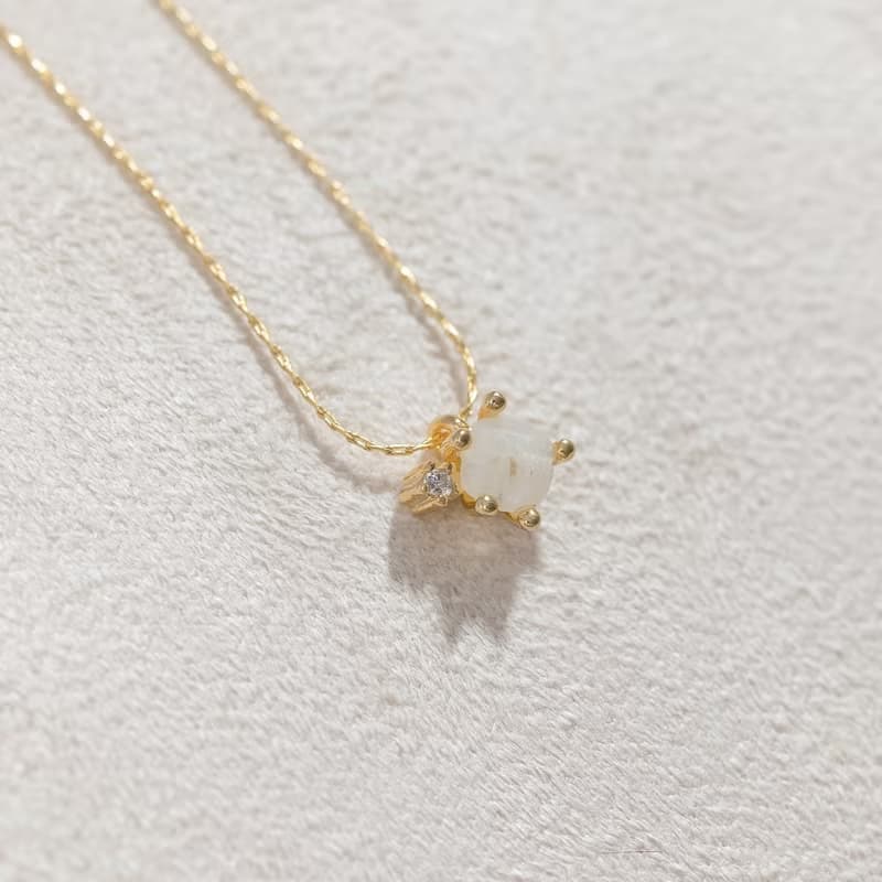 【雙子座生日石】蛋白石 White Opal 天然石項鍊 韓國製造