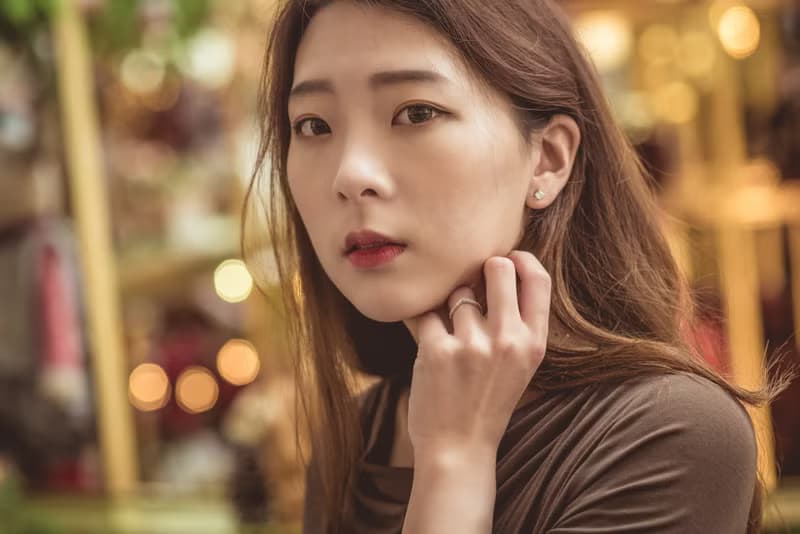 【熱賣款】經典V型鑽石線戒 • 純銀厚鍍18K金 • 日常婚戒