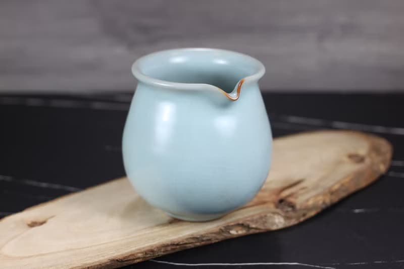 【送禮好物】360~400ml 汝窯無把 手拉坯 咖啡下壺 茶海 公道杯