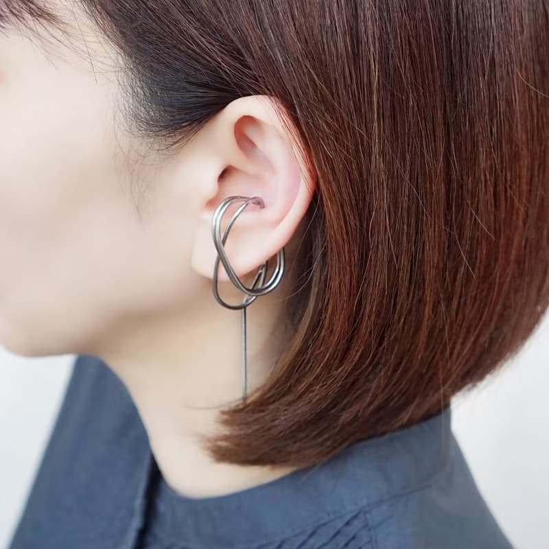 ステンレス製イヤーカフ　ellipse　スネークチェーン　ユニセックス