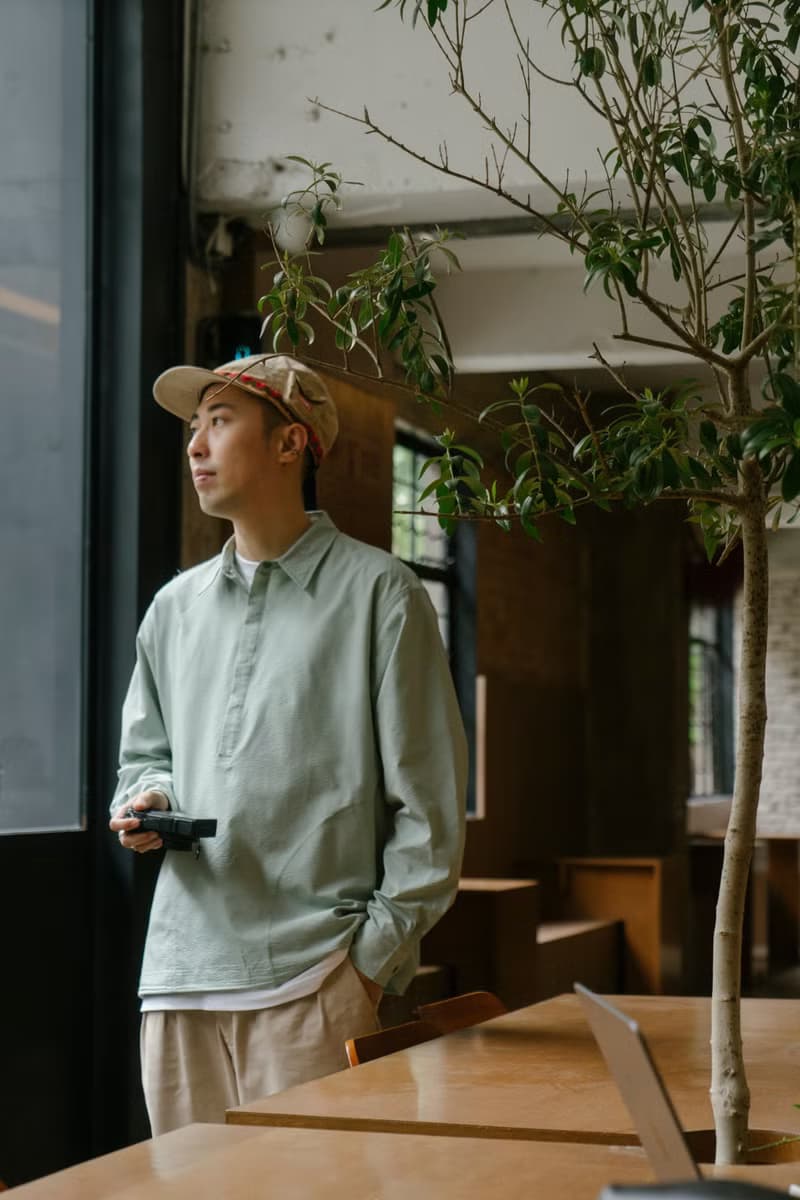 SHIRT 春季色彩泡泡紗質感襯衫 寬鬆套頭舒適休閒條紋輕薄長袖衫