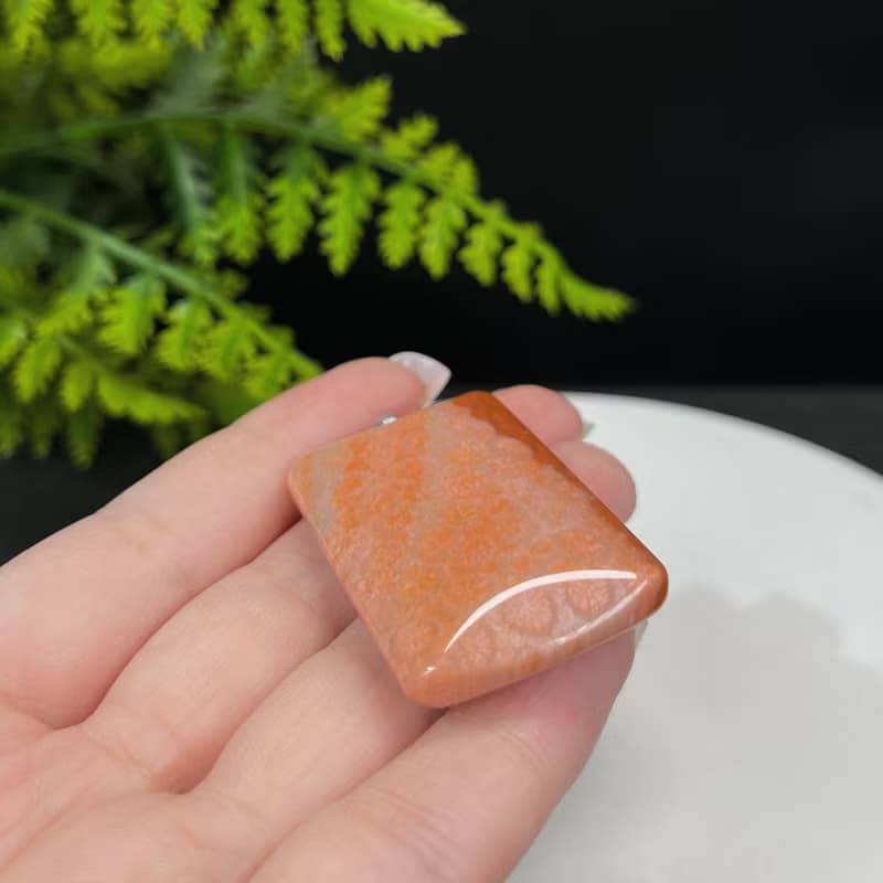 天然漸變橘粉珊瑚玉吊墜冰潤高瓷玉化檸檬片長方形無事牌時尚魅力