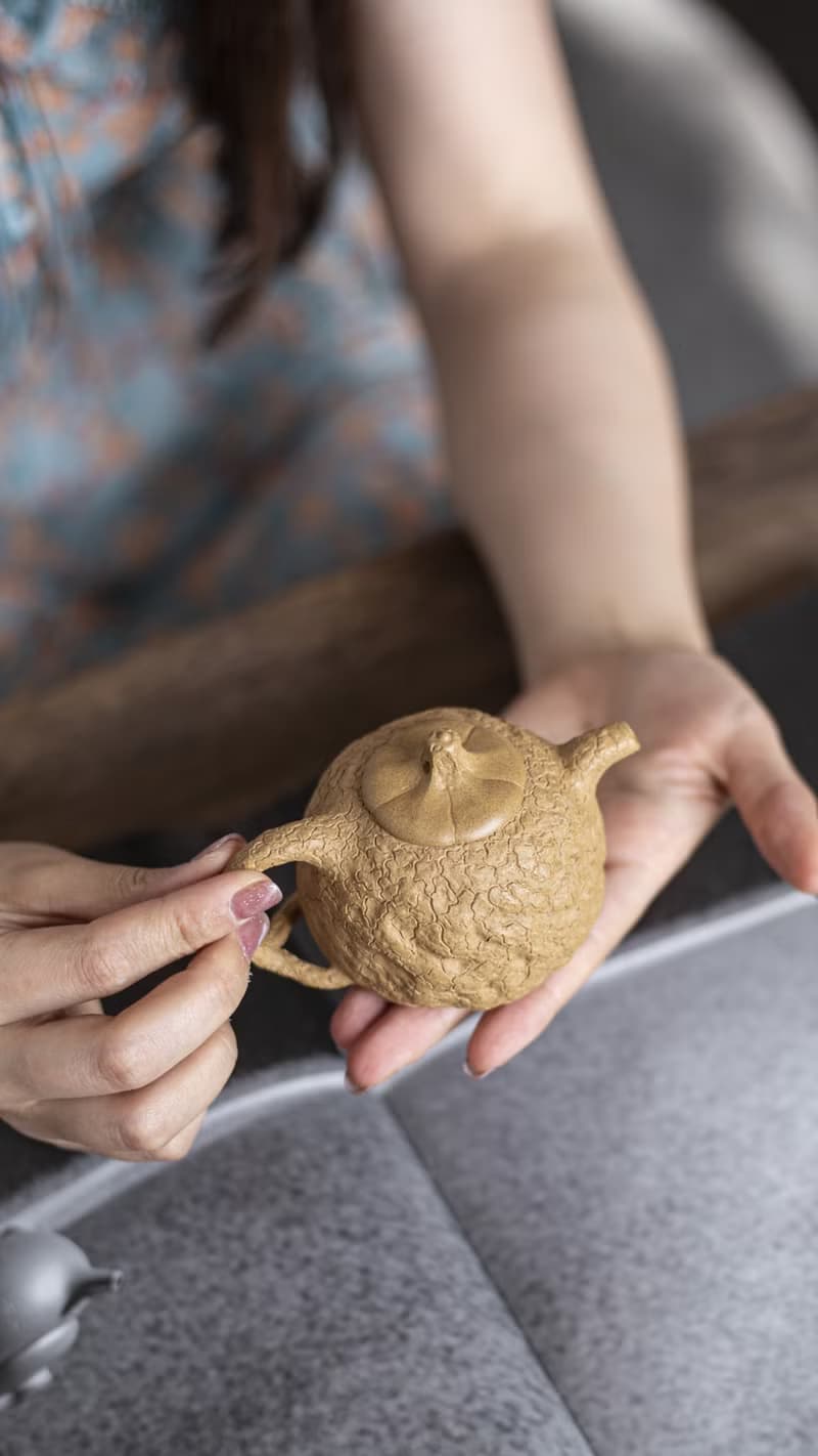 送禮紫砂壺茶壺小供春 手绘证书 150cc 精品陈腐黄金段泥 正宗润