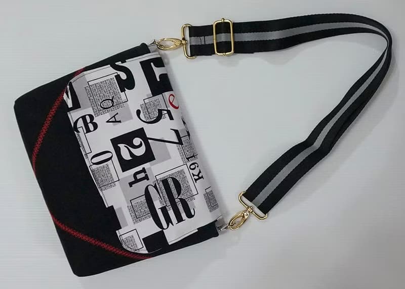 美國尖峰時刻圖案側肩包斜肩包