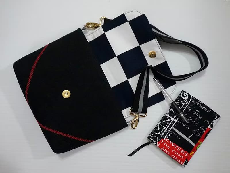 美國尖峰時刻圖案側肩包斜肩包