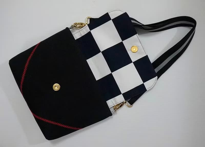 美國尖峰時刻圖案側肩包斜肩包