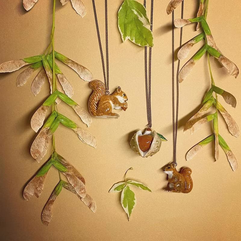 AndMary 手繪瓷項鍊-小松鼠 禮盒包裝 Tiny Squirrel Necklace