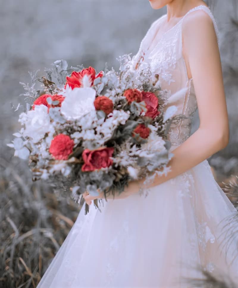 歐式乾燥花手綁捧花【嫣紅柔綠】新娘捧花/婚紗外拍/婚禮捧花