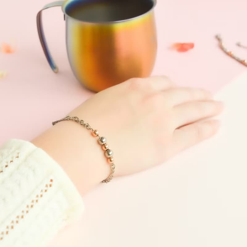珠圓蝶飛 純鈦手鍊 (抗敏/永不變質/FreeSize)