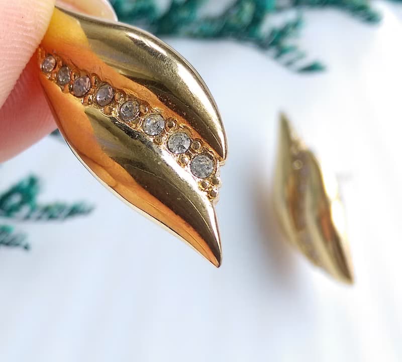 Vintage Jewelry 西洋古董飾品 優美氣質 鑽螺 針式耳環