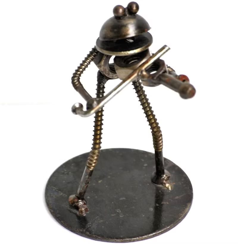 Frog Play Violin Scrap Metal Sculpture, Gift For Anniversary, Welding Sculpture