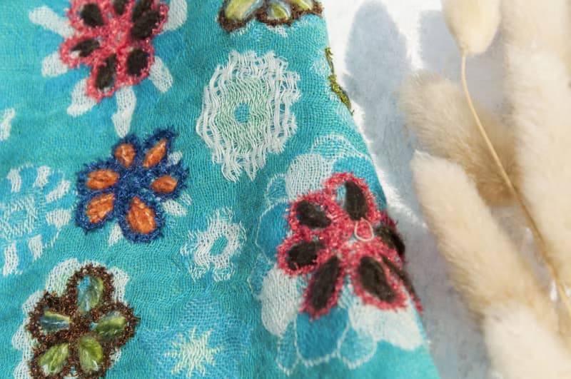 羊絨毯 刺繡毛毯 羊毛蓋毯 保暖披肩 露營毛毯 水煮羊毛披肩/針織圍巾/刺繡圍巾/羊絨披巾/喀什米爾Cashmere-花