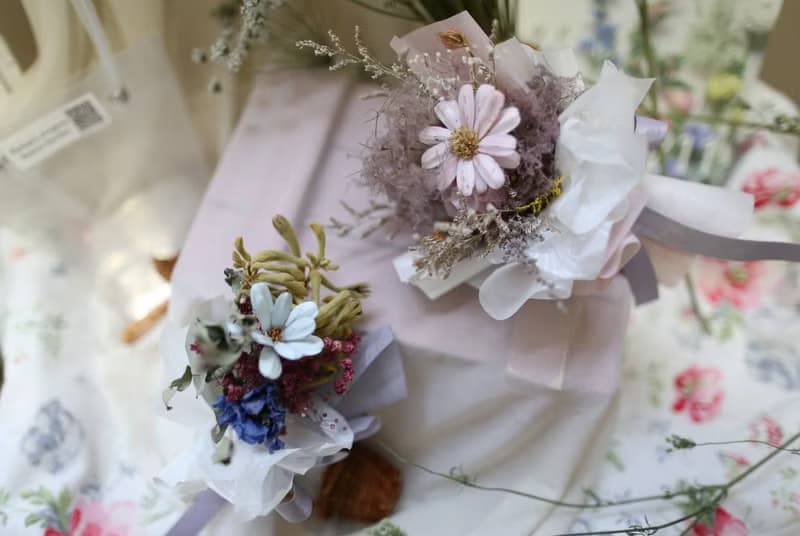 聖誕禮盒-不凋花乾燥花-春夏白色世界韓系風迷你包裝花束