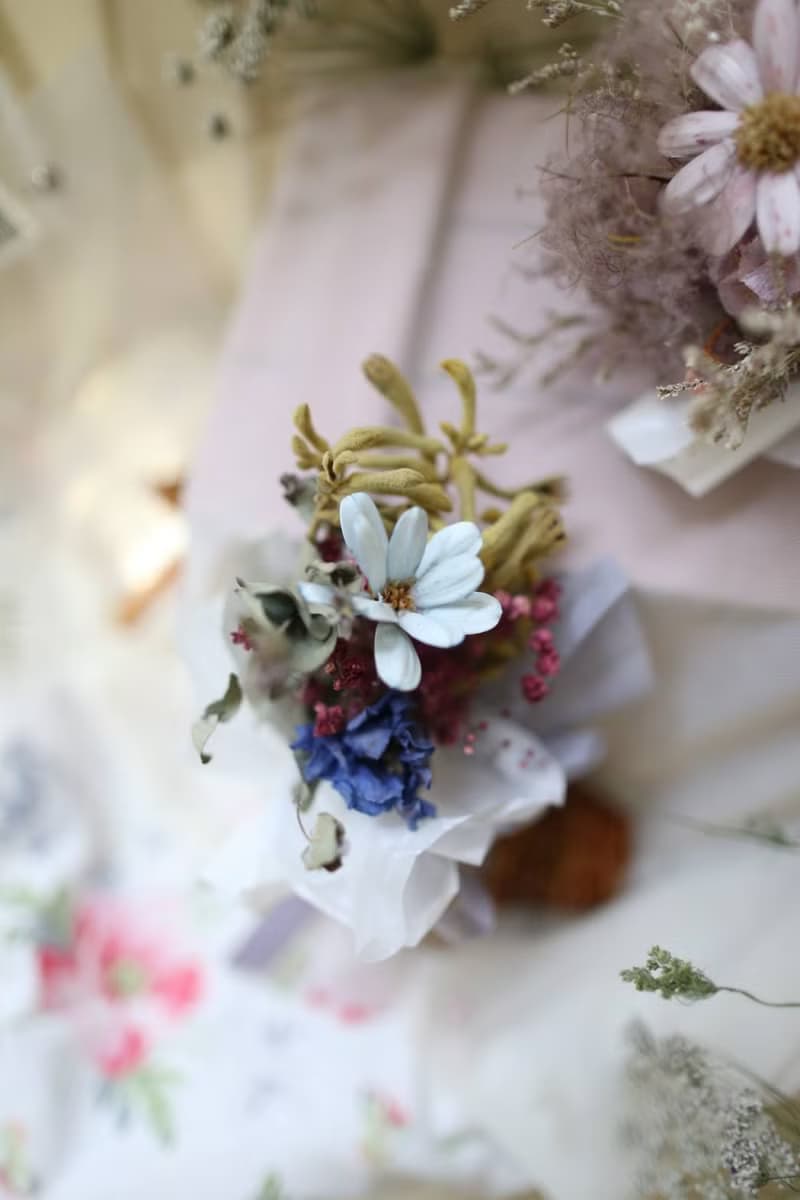 聖誕禮盒-不凋花乾燥花-春夏白色世界韓系風迷你包裝花束