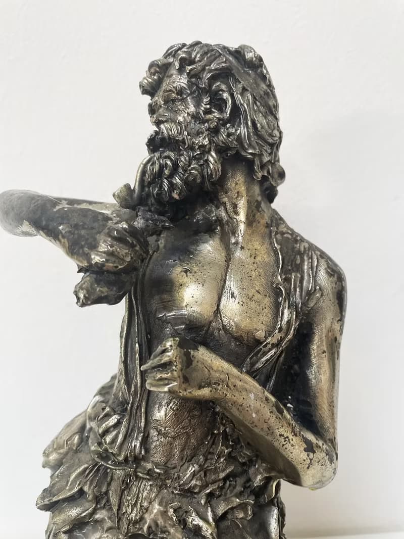 Sculpture of the Neapolitan Fisherman