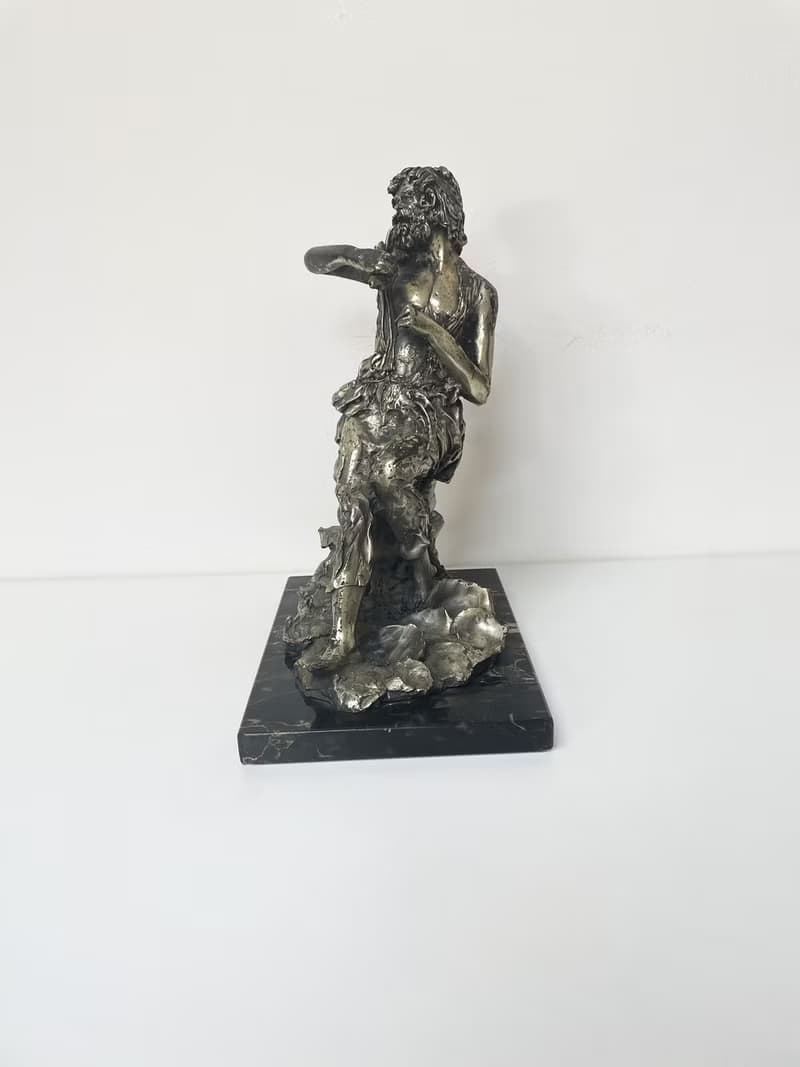 Sculpture of the Neapolitan Fisherman