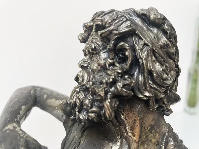 Sculpture of the Neapolitan Fisherman