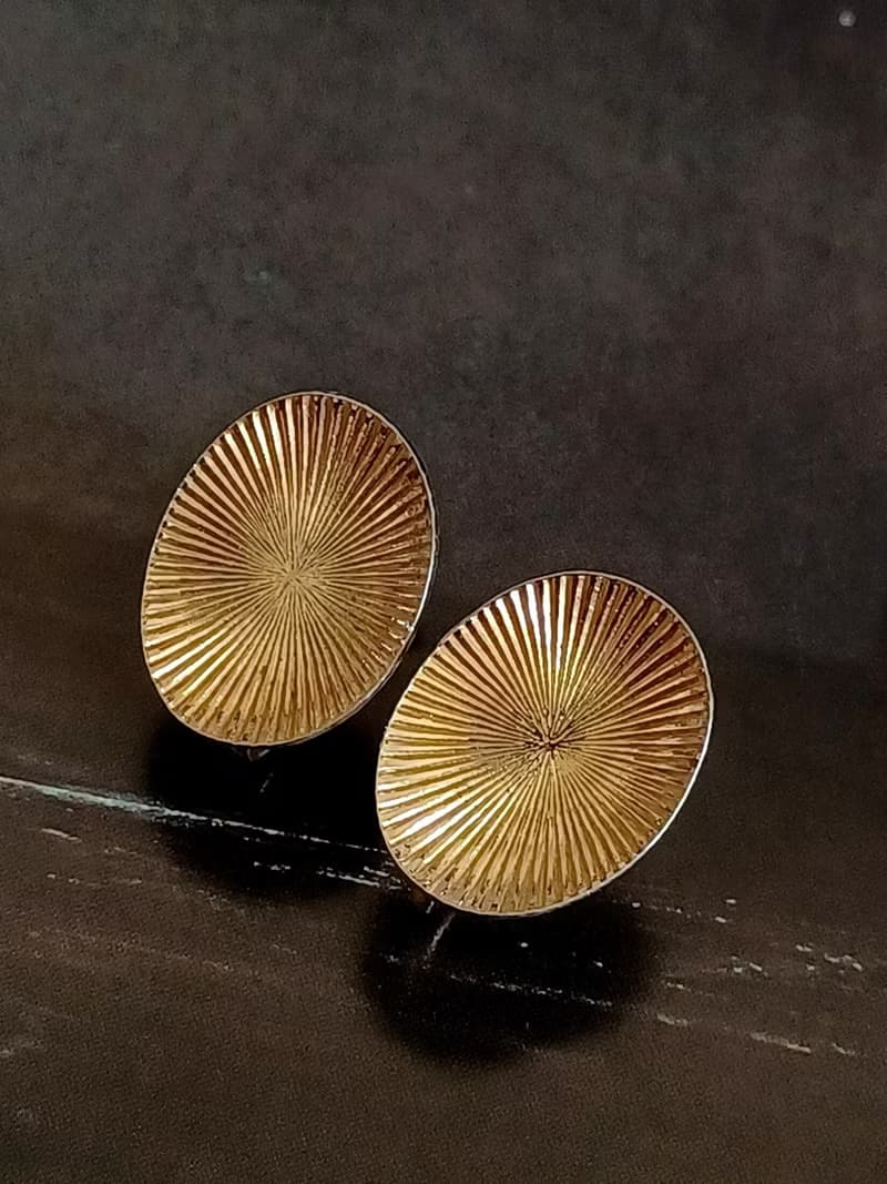 vintage jewelry  古董金色內凹放射線夾式耳環