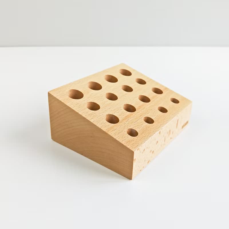 【收納良品】洞洞筆插  簡約辦公桌收納 情侶 公司禮贈品 刻字