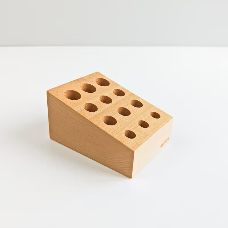 【收納良品】洞洞筆插  簡約辦公桌收納 情侶 公司禮贈品 刻字