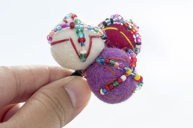 生日禮物 手作羊毛氈髮飾 彩虹髮束 羊毛氈球髮圈-糖果色串珠刺繡