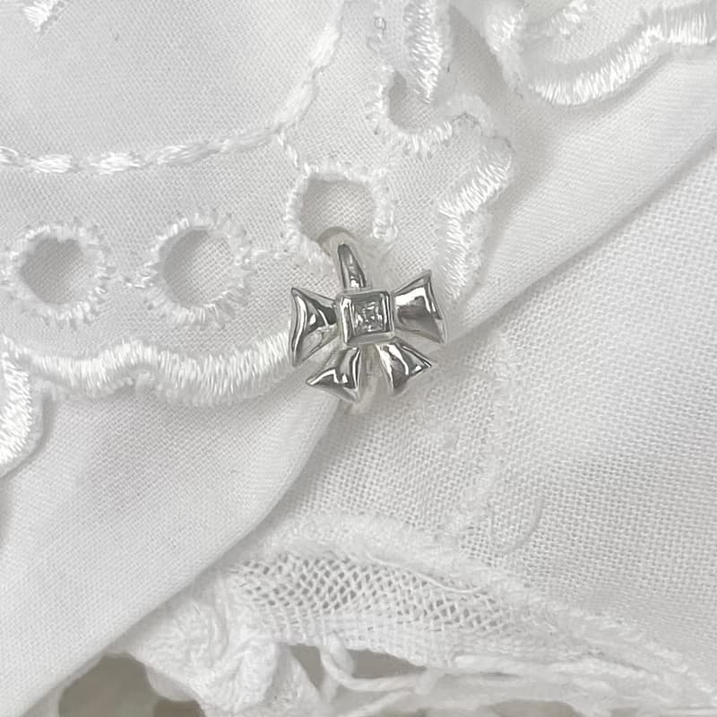 haime witty ribbon earcuff