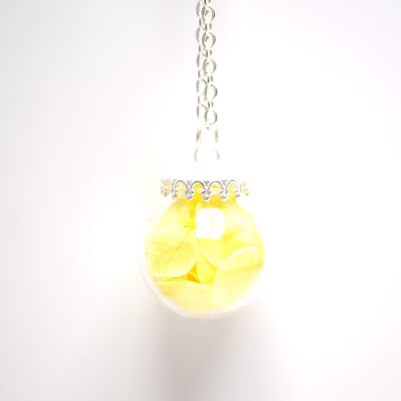 A Handmade 黃色繡球花玻璃球頸鏈
