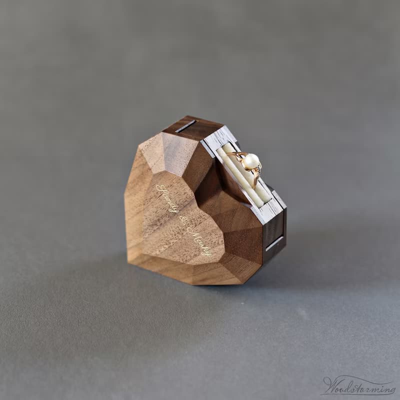 Unique rotating heart shape proposal ring box