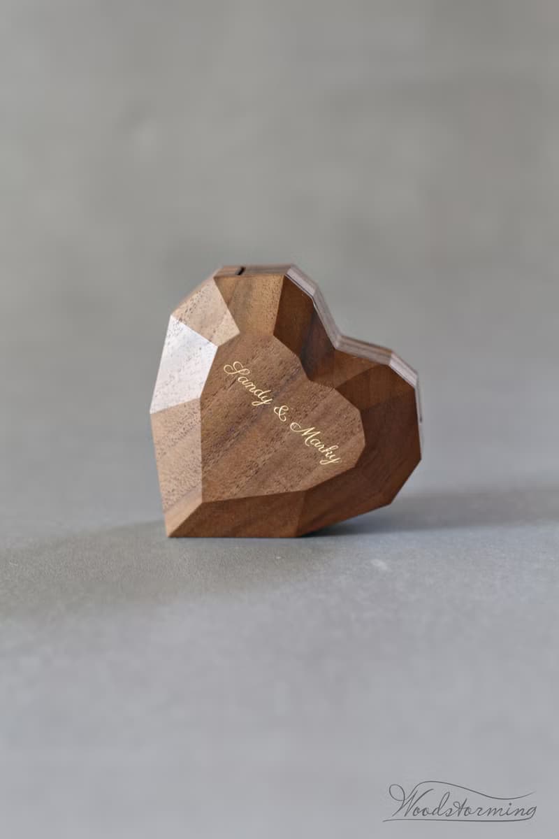 Unique rotating heart shape proposal ring box