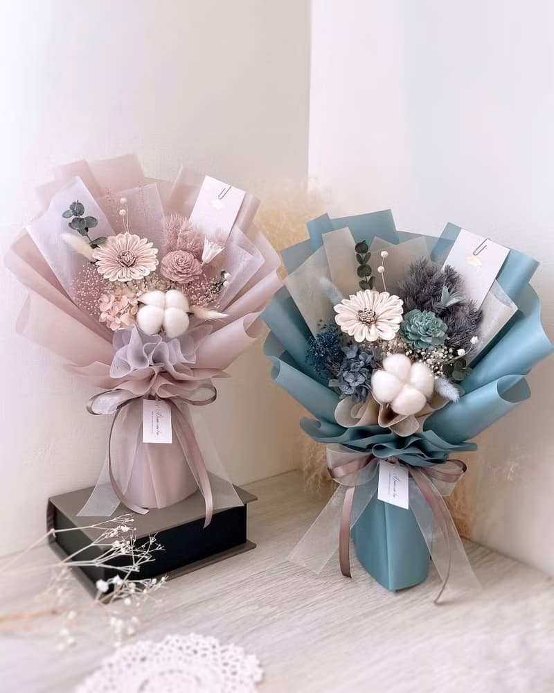 向日葵花束-晨霧微光 l 附贈白色開窗提袋 畢業花束 太陽花花束