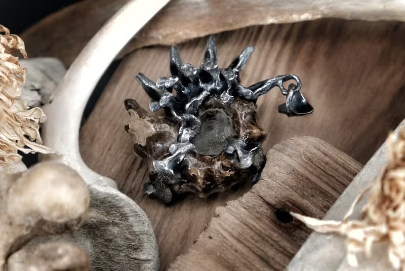 【山骸紀】遠古的見證—多維爾菊石項鍊