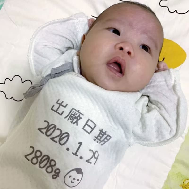 買二送一! 我愛_誰 日本蝴蝶衣柔軟親膚 新生兒禮物