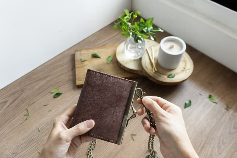 茶褐咖 口金短夾 側背包 真皮口金包丨耐髒 防潑水丨母親節禮物