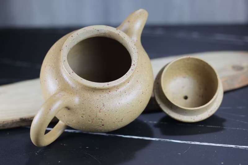 【送禮好物】掇球 葵黃朱泥 宜興紫砂 王成助工製 240ml