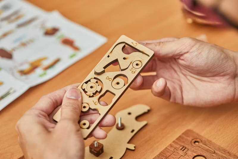 【手作DIY】恐龍造型 戰鬥陀螺 童玩 玩具 遊戲 木質 質感 小朋友