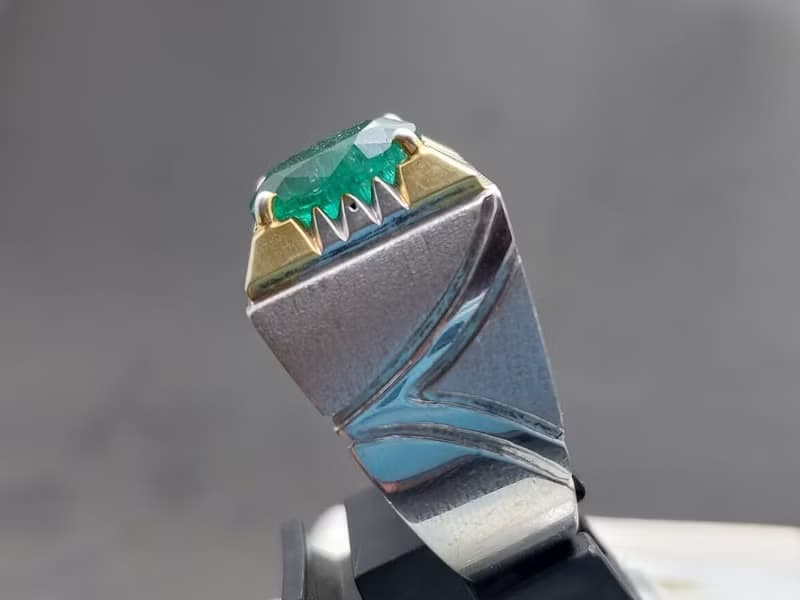 Natural Vivid Green Emerald Mens Ring Sterling Silver 925 Handmade Estate Emeral