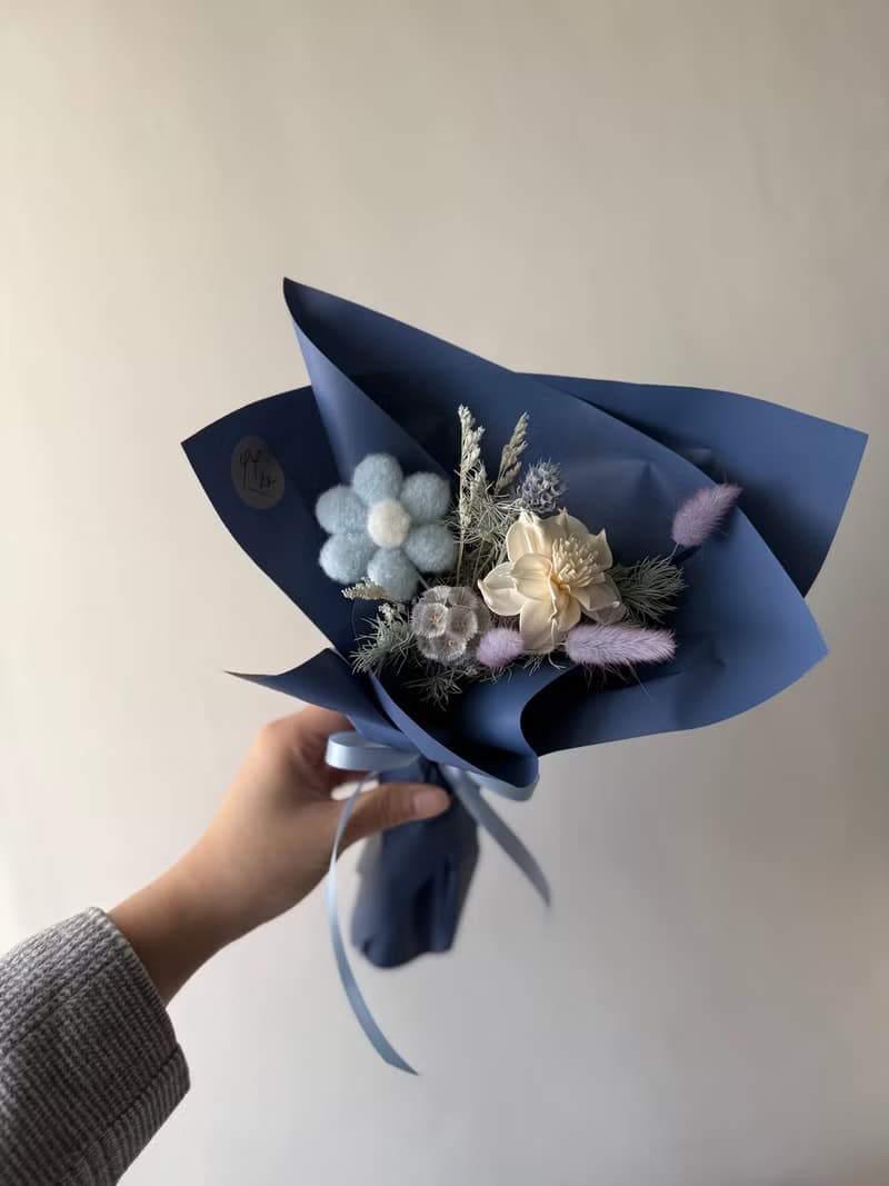 乾燥索拉+毛氈太陽花 畢業花束