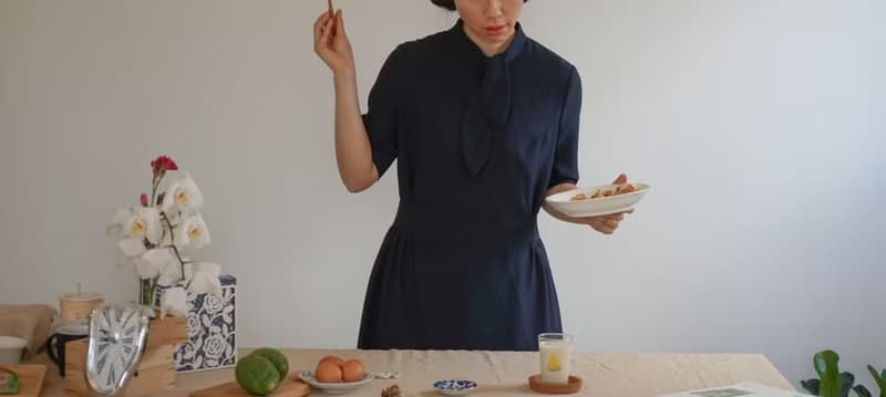 小立領蝴蝶結連身裙