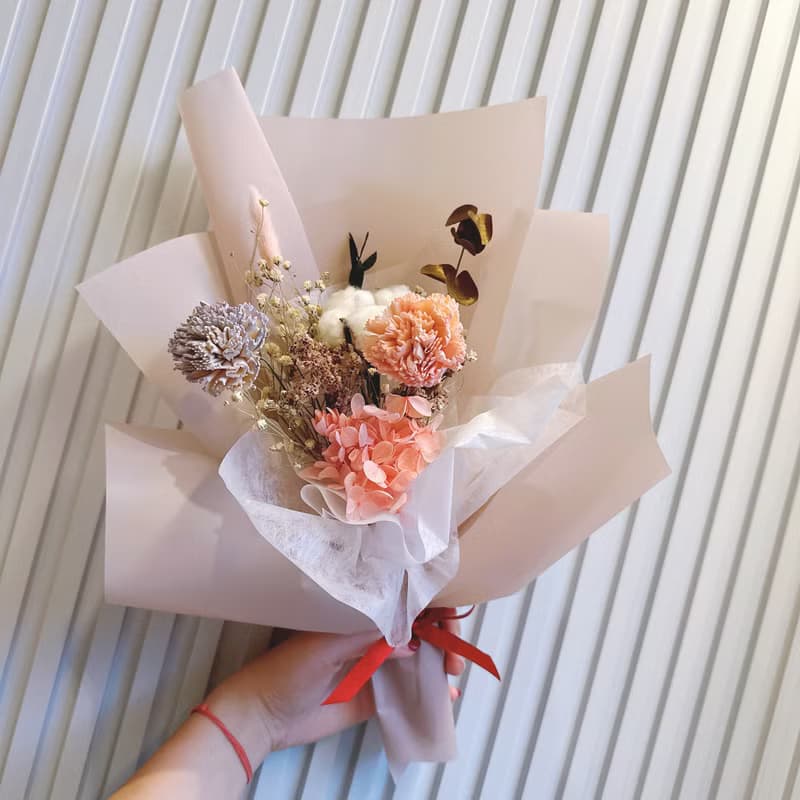 母親節大花束。母親節花束。花束。康乃馨。母親節花禮