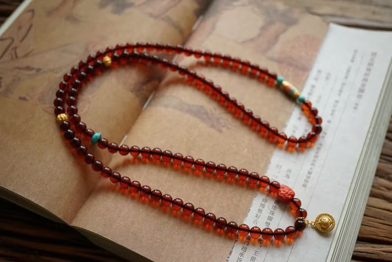 6mm天然原礦血珀 古法銀配飾朱砂配飾。設計多圈手鍊手串項鍊s