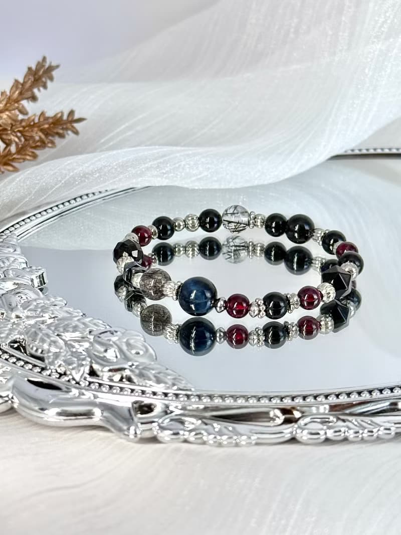 女王律令水晶手鍊 - 醫療鋼/鷹眼石/黑髮晶/黑碧璽/紅石榴石