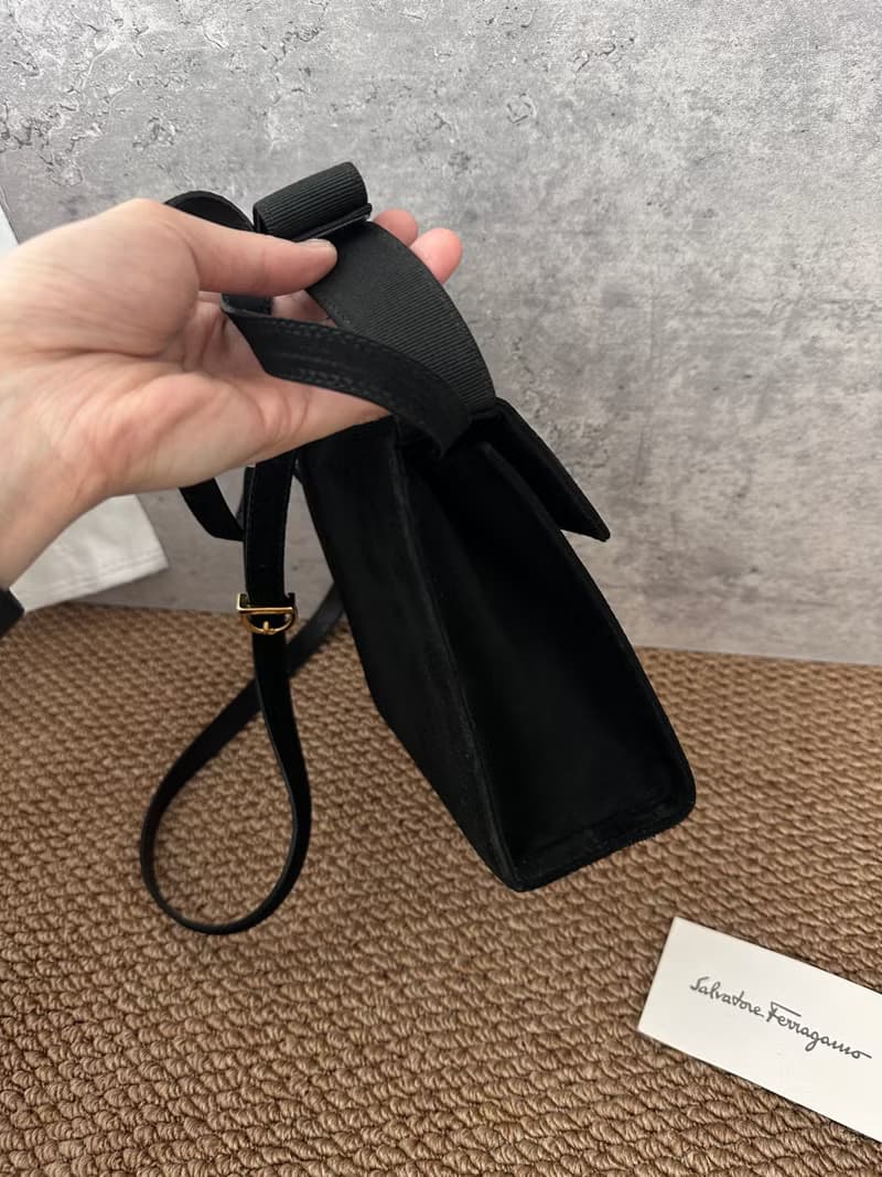 中古包 Ferragamo菲拉格慕 蝴蝶結禮物盒子手袋