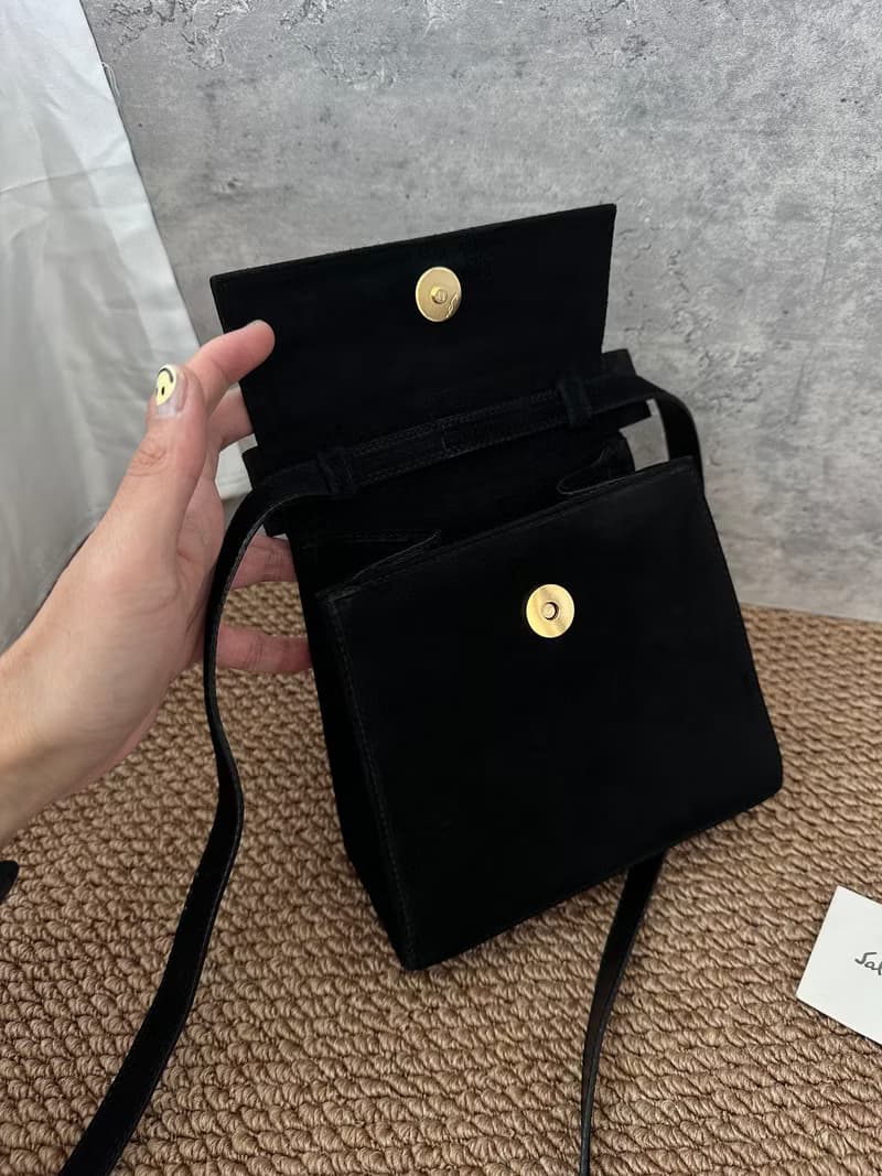 中古包 Ferragamo菲拉格慕 蝴蝶結禮物盒子手袋