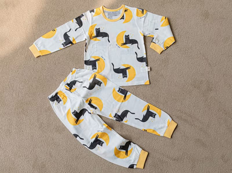 月光下的黑貓-輕透空氣衣長袖韓國童裝-K22209