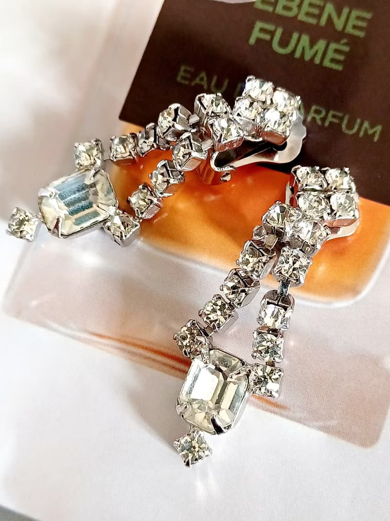 vintage jewelry 華麗俏佳人垂墜萊茵鑽 夾式耳環