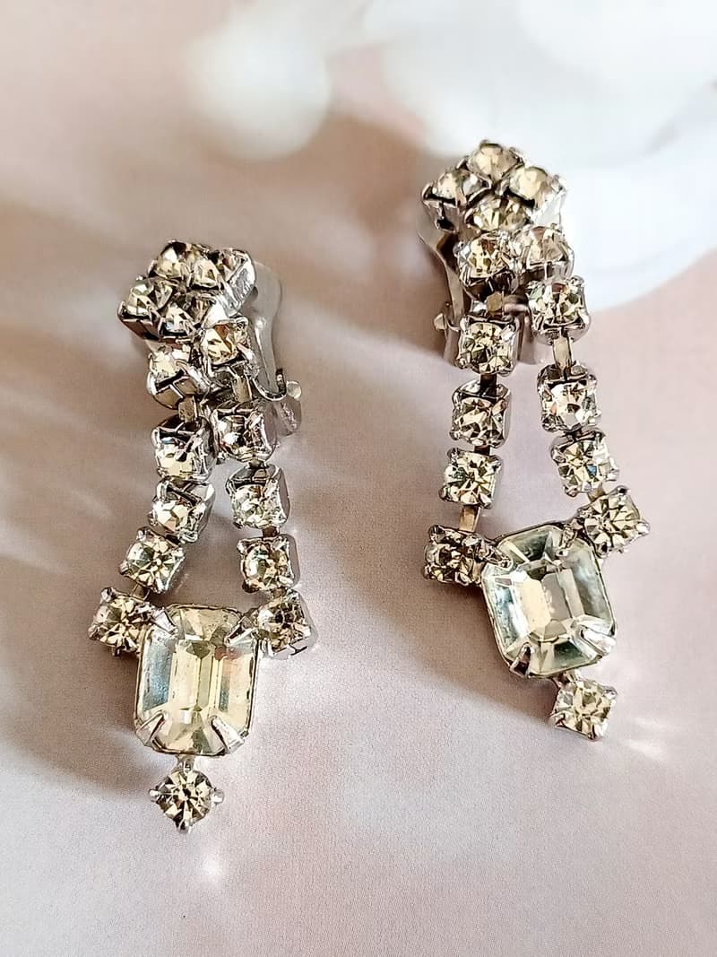 vintage jewelry 華麗俏佳人垂墜萊茵鑽 夾式耳環