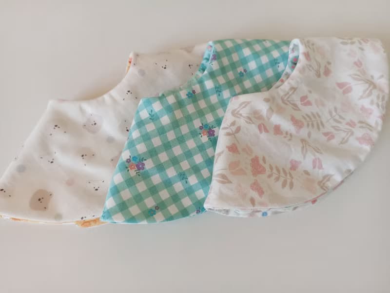 【11/14後出貨】彌月禮物 轉轉C兜  圍兜  口水巾 嬰兒圍兜 防水