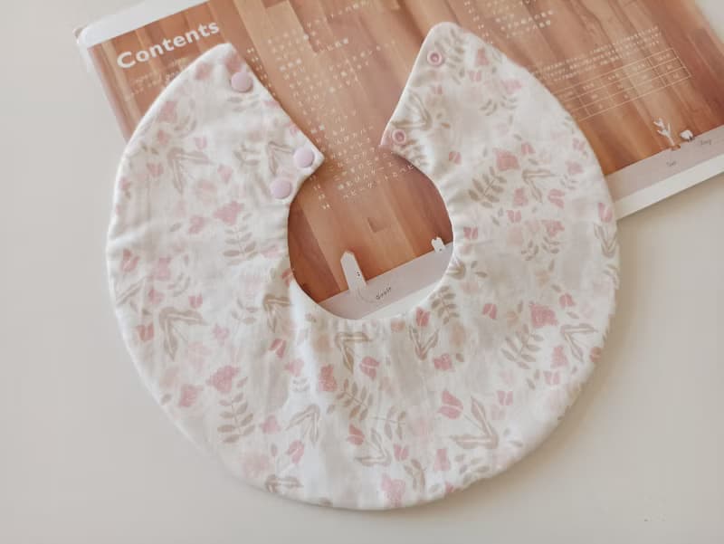 【11/14後出貨】彌月禮物 轉轉C兜  圍兜  口水巾 嬰兒圍兜 防水